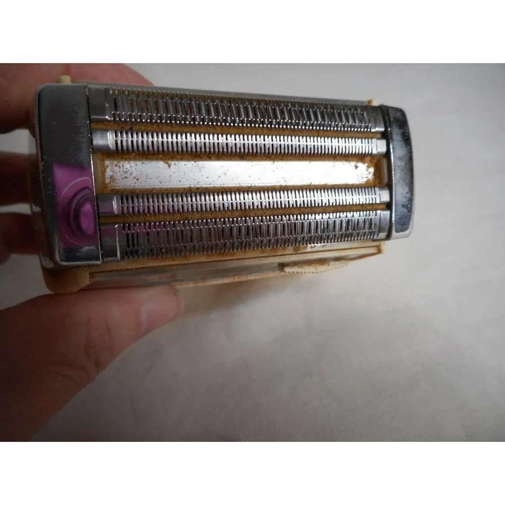 Vtg Schick Custom Comfort Control Electric Razor